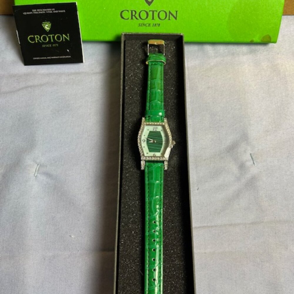 CROTON New PIETRA Ladies Quartz Mother of Pearl Dial Watch with Crystal Bezel